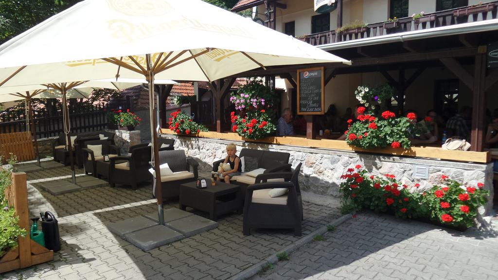 U Kralovny Dagmar Hotel Karlstejn Bagian luar foto