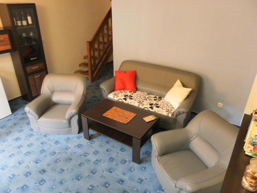 U Kralovny Dagmar Hotel Karlstejn Ruang foto